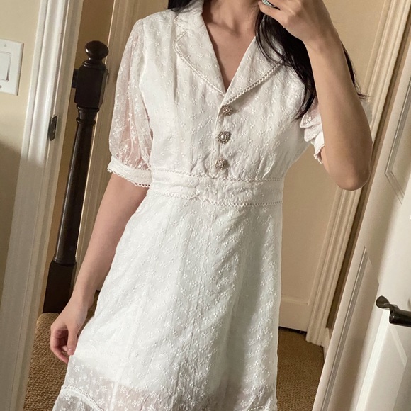 Swankiss lace white dress - Picture 2 of 4